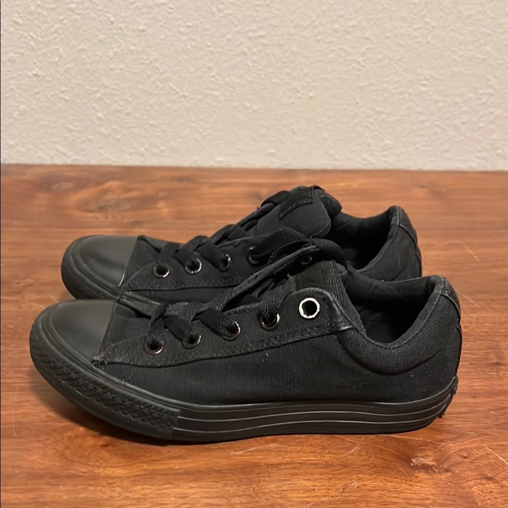 Converse Chuck Taylor All Star Low Top Sneaker Little Kid Size 2